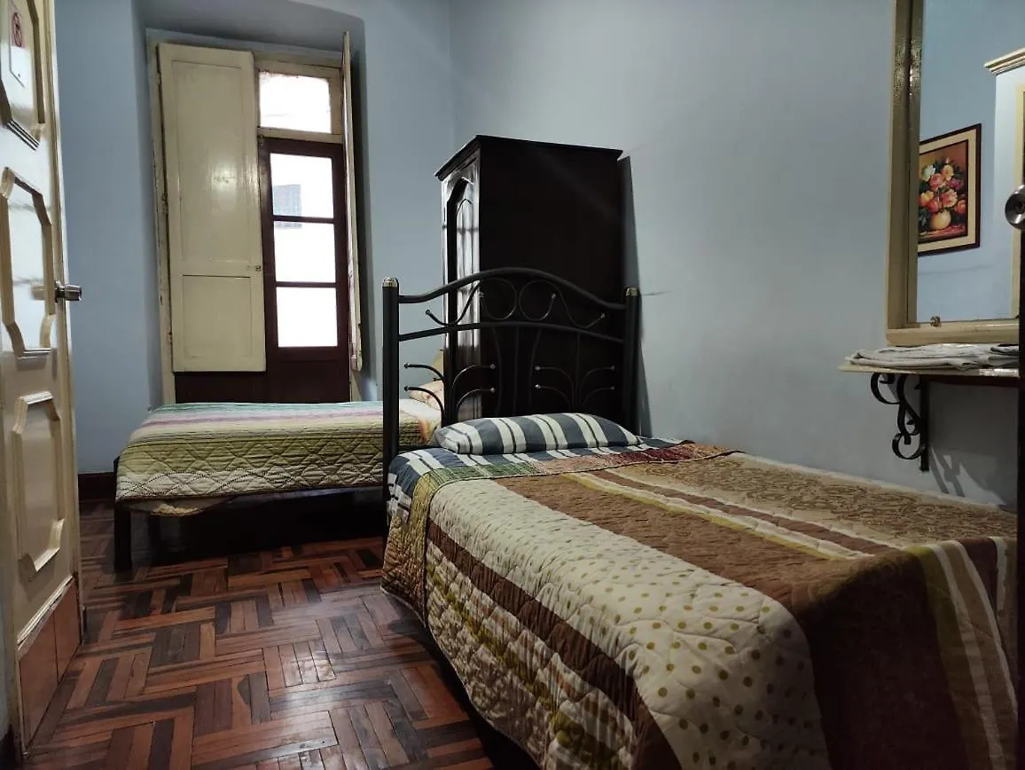Hostal Juana De Arco Quito 0*,