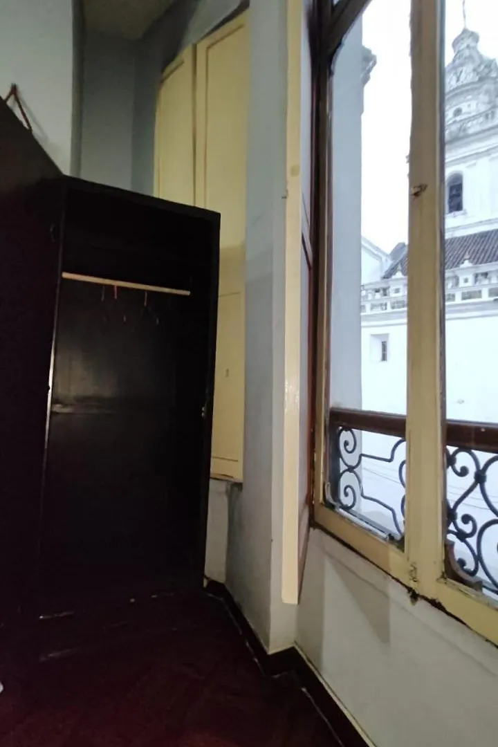 Hostal Juana De Arco Quito