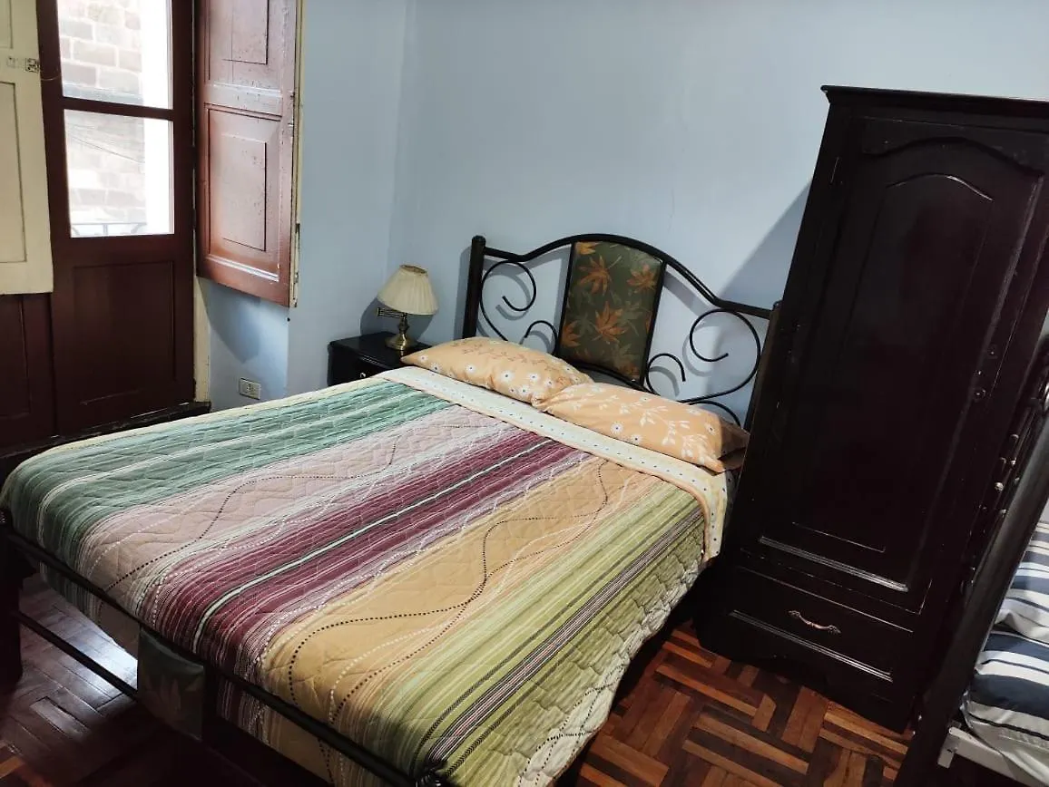 Gasthuis Hostal Juana De Arco Quito
